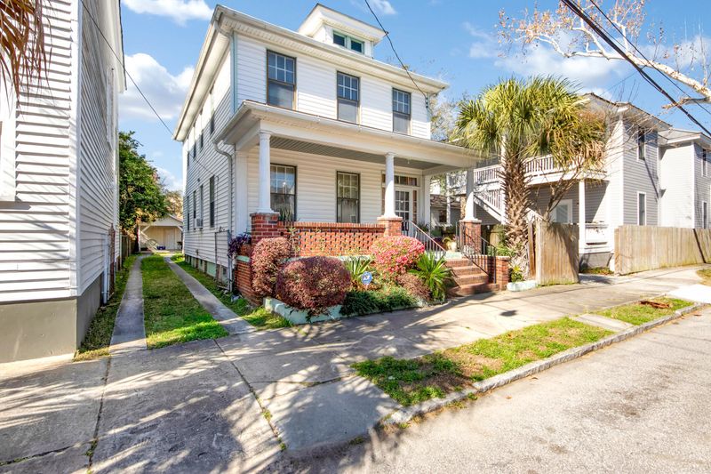 9 Perry St, Charleston, SC 29403