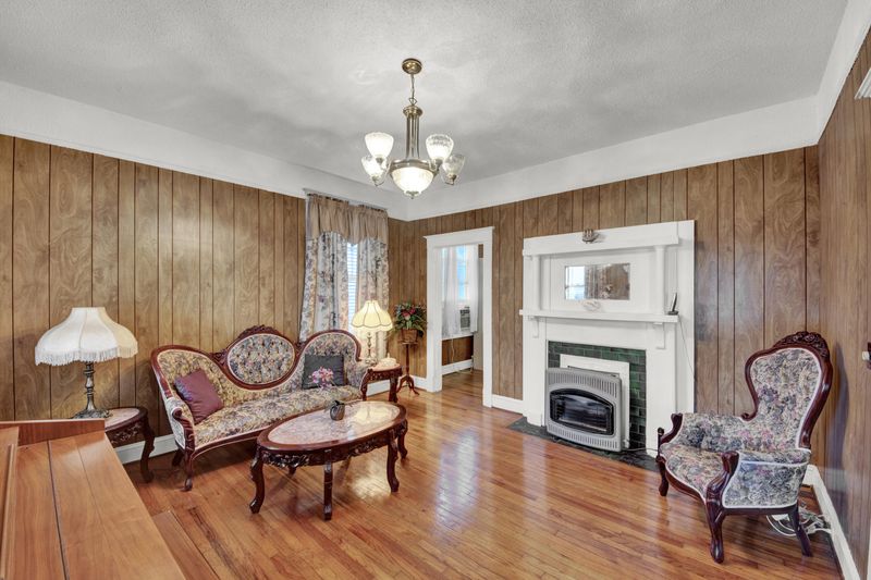 9 Perry St, Charleston, SC 29403