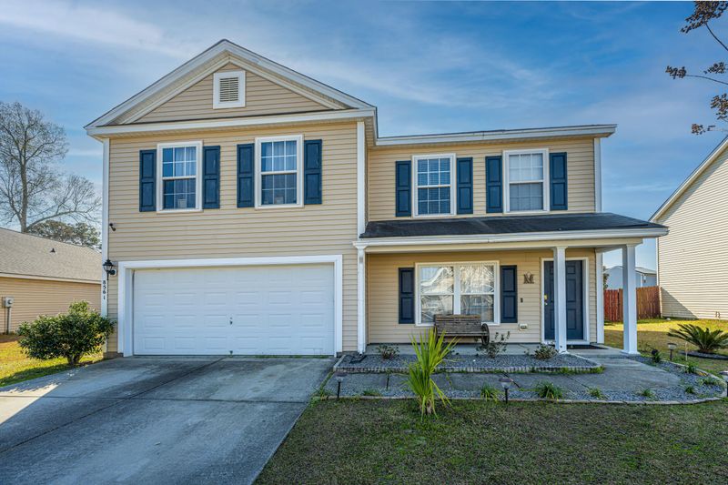 8561 Chloe Ln, North Charleston, SC 29406