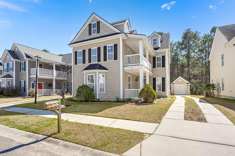 541 Delafield Dr, Summerville, SC 29483