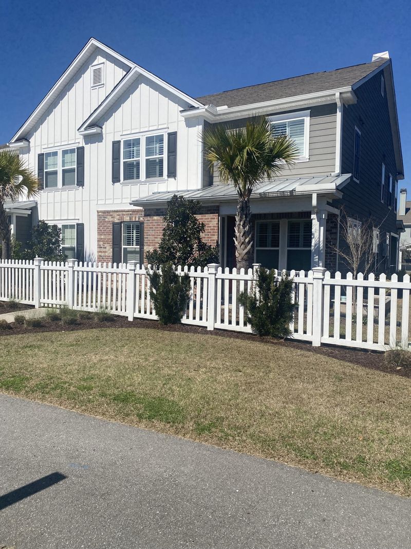 2670 Park West Blvd, Mount Pleasant, SC 29466