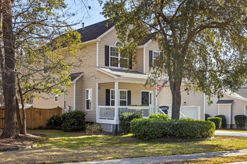 154 Hanahan Plantation Cir, Hanahan, SC 29410