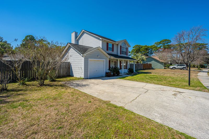 1388 Thayer Hall Dr, Mount Pleasant, SC 29466