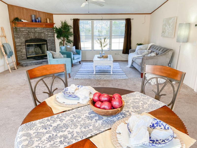 620 Murphy Bay Dr, Cross, SC 29436