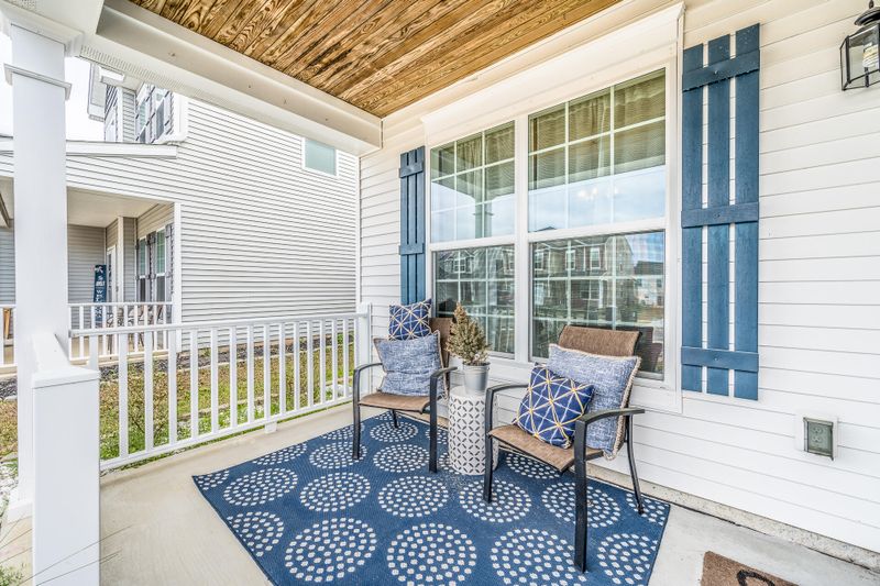 319 Silverleaf Ln, Moncks Corner, SC 29461