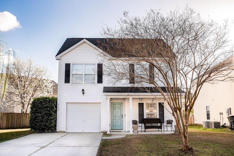 1131 Deerberry Rd, Hanahan, SC 29410