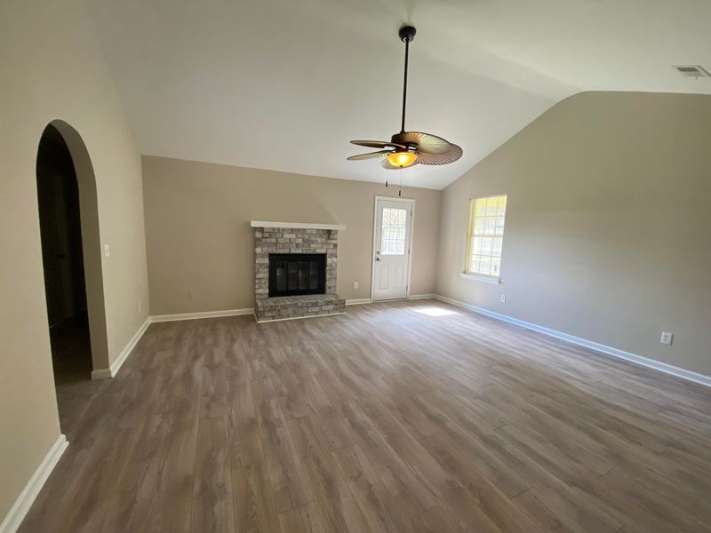 703 Oxford Rd, Ladson, SC 29456