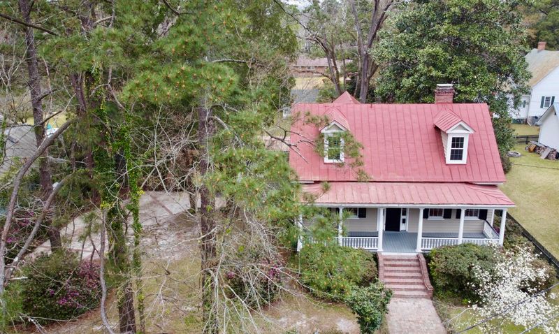 404 S Magnolia St, Summerville, SC 29483