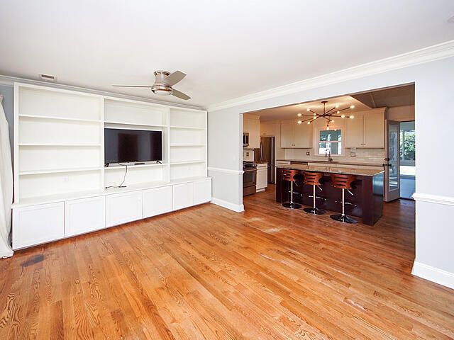 1118 Camellia Dr, Mount Pleasant, SC 29464