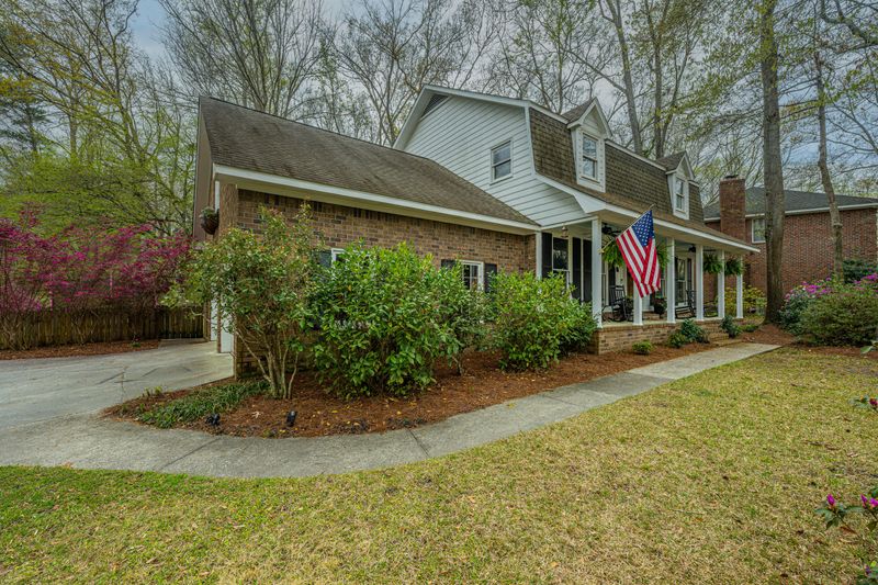 109 Buckingham Ave, Summerville, SC 29485