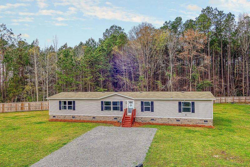 348 Nathaniel Rd, Summerville, SC 29486