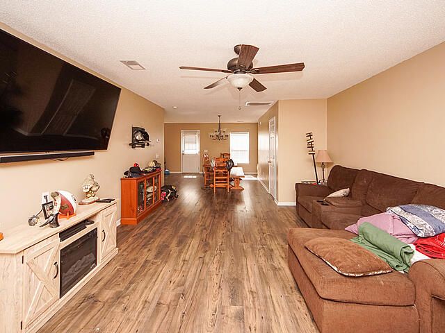 705 Resinwood Rd, Moncks Corner, SC 29461