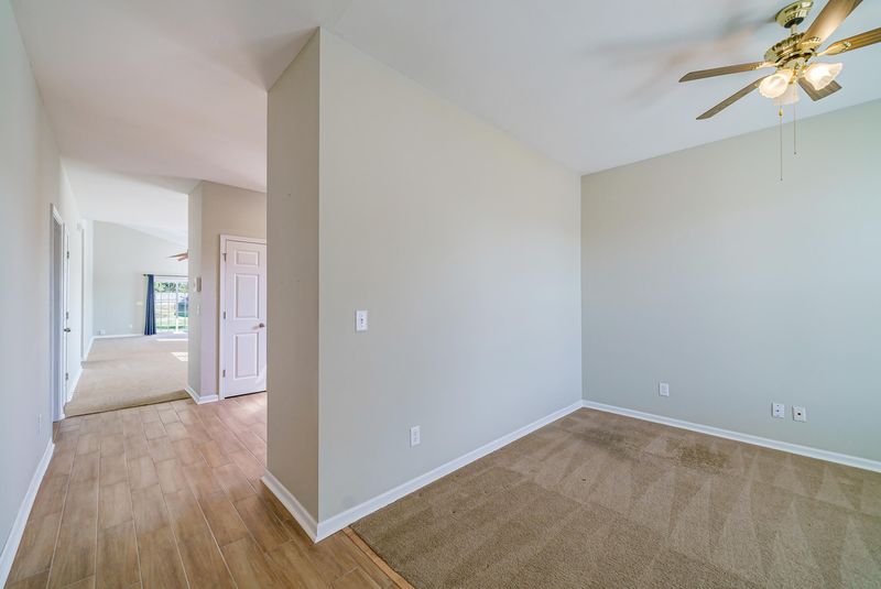 201 Rawlins Dr, Summerville, SC 29485