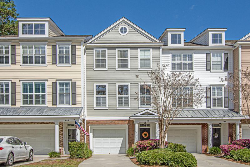 184 Fair Sailing Rd, Mount Pleasant, SC 29466