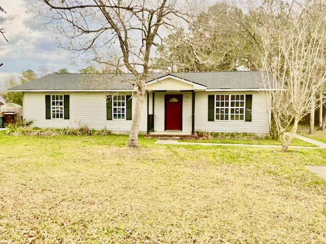 102 Lacey Ct, Moncks Corner, SC 29461