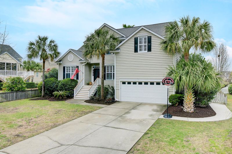 2229 Magnolia Meadows Dr, Mount Pleasant, SC 29464