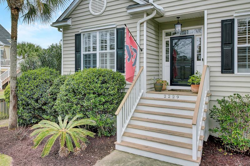 2229 Magnolia Meadows Dr, Mount Pleasant, SC 29464