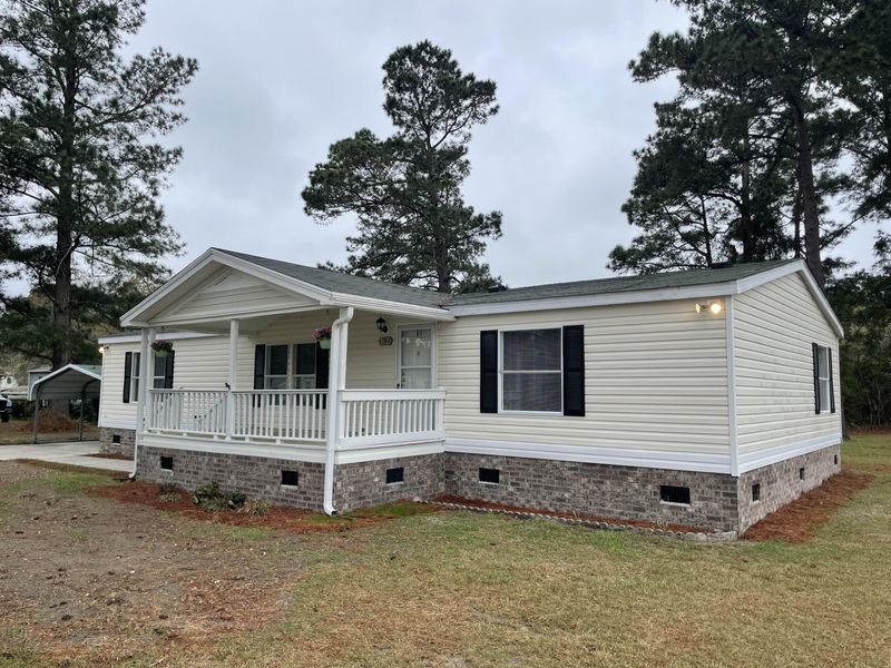 126 Albacore Rd, Bonneau, SC 29431