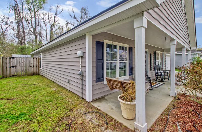 2047 Culloden Dr, Summerville, SC 29483