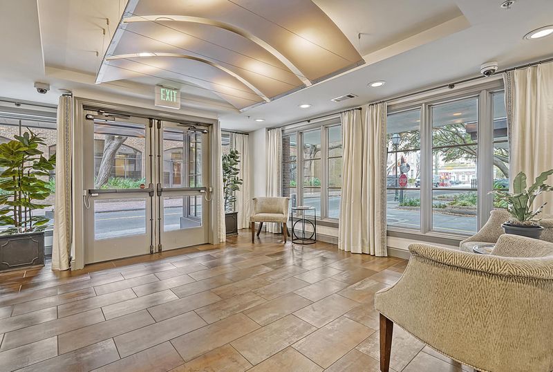21 George St #411, Charleston, SC 29401