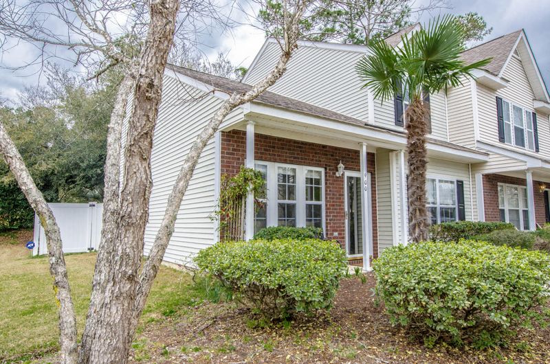 900 Elm Hall Cir, Summerville, SC 29483
