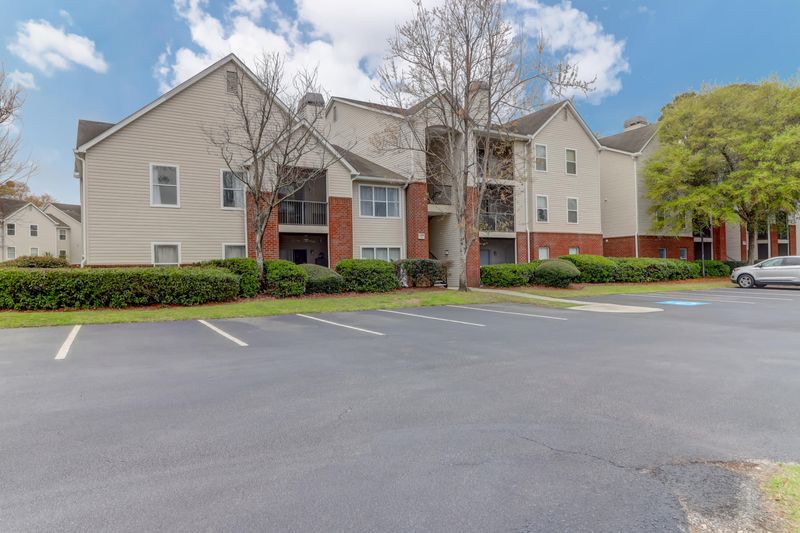 2011 N Highway 17 #2000 E, Mount Pleasant, SC 29466