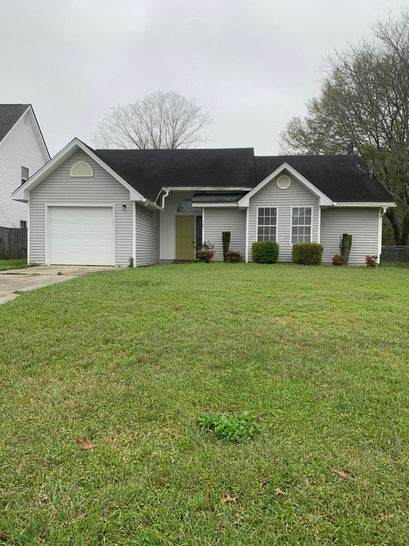 147 Pecan Grove Ave, Goose Creek, SC 29445