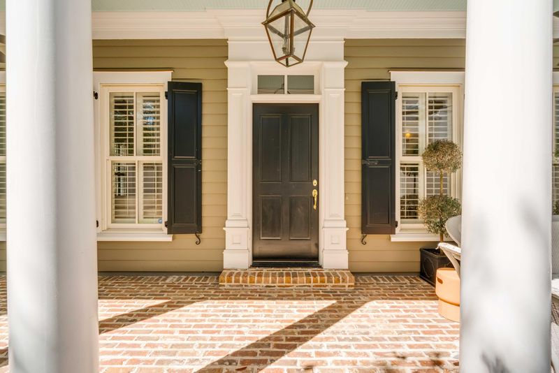 182 Ionsborough St, Mount Pleasant, SC 29464