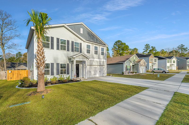 168 Hyrne Dr, Goose Creek, SC 29445