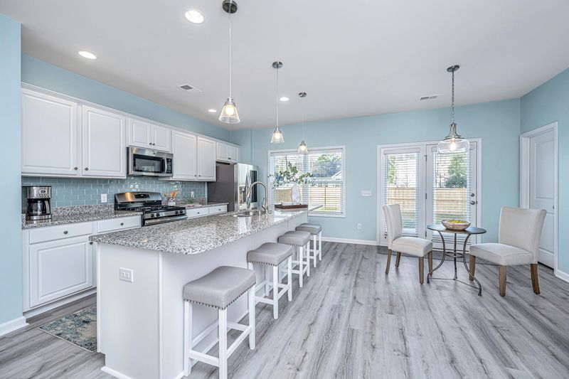 168 Hyrne Dr, Goose Creek, SC 29445
