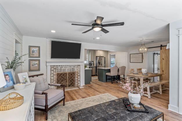 321 Ashley Dr, Summerville, SC 29485