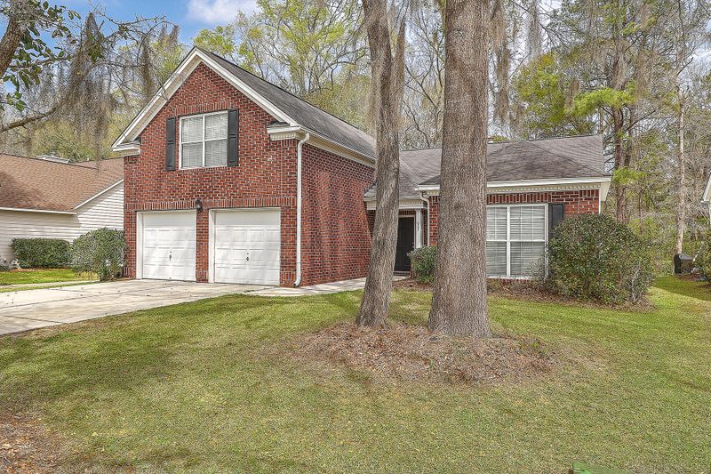 607 Pointe Of Oaks Rd, Summerville, SC 29485