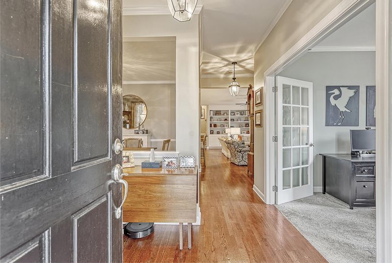 3048 Treadwell St, Mount Pleasant, SC 29466
