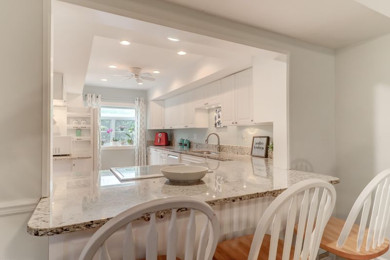 1406 Ventura Pl, Mount Pleasant, SC 29464