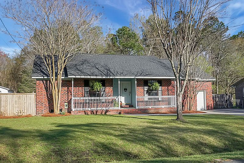 120 Sandy Dr, Moncks Corner, SC 29461