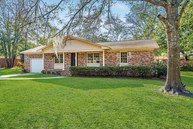 750 Fort Johnson Rd, Charleston, SC 29412