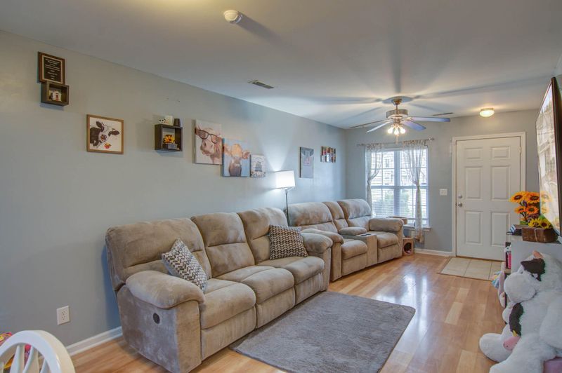 250 Buchanan Cir, Goose Creek, SC 29445