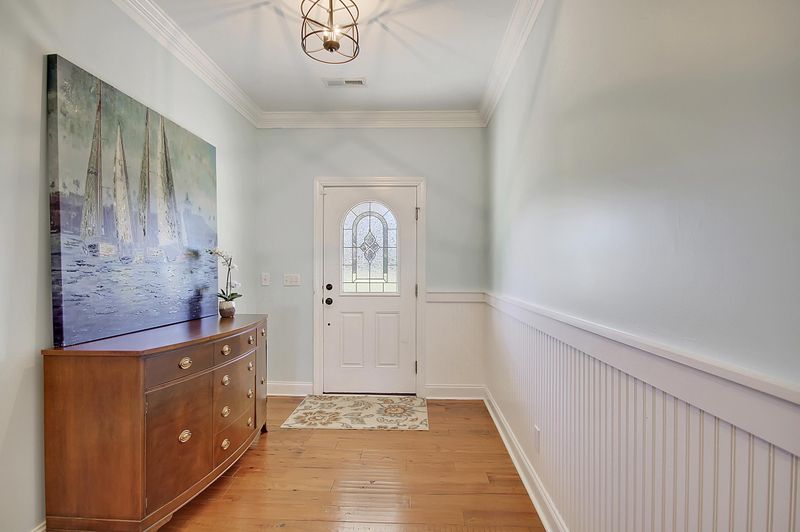 531 W Butternut Rd, Summerville, SC 29483