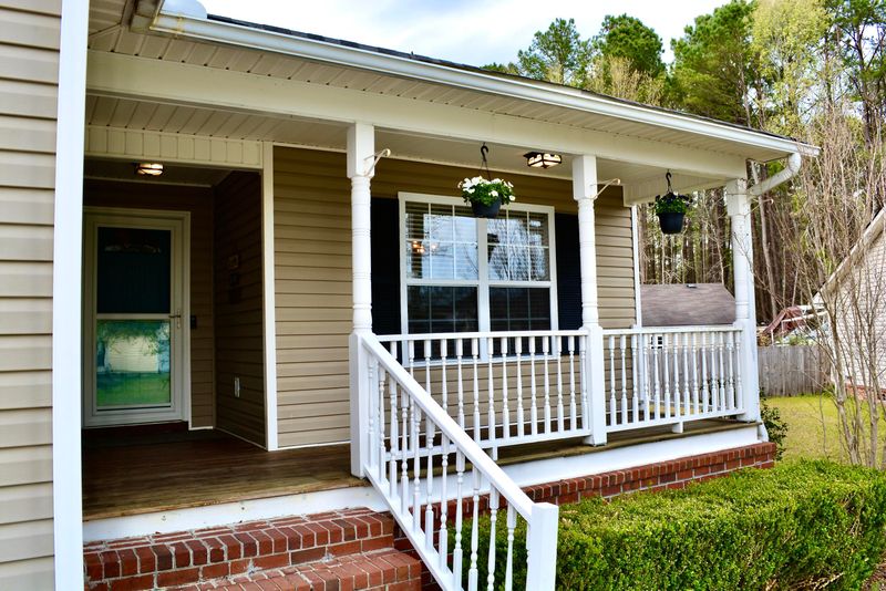 166 Red Cypress Dr, Goose Creek, SC 29445