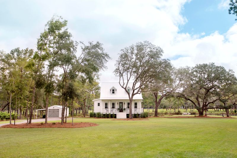 7578 Ladys Secret Ln, Awendaw, SC 29429