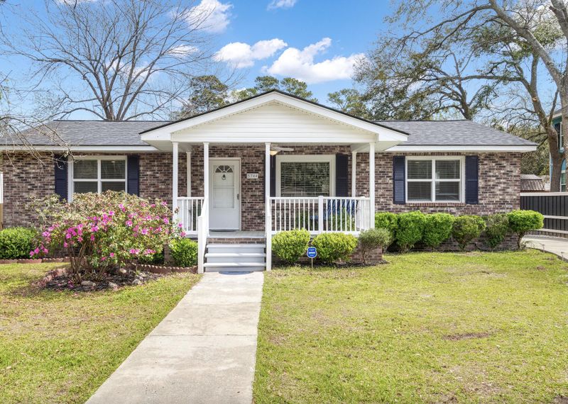 5744 Murray Dr, Hanahan, SC 29410