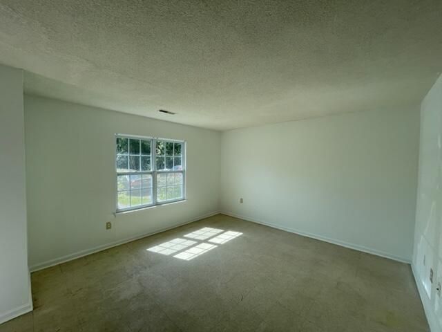 4744 Linfield Ln, North Charleston, SC 29418