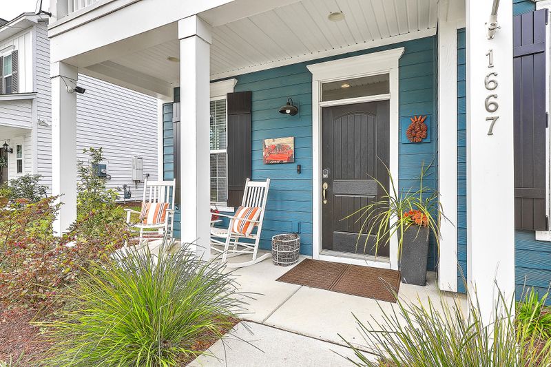 1667 Emmets Rd, Johns Island, SC 29455