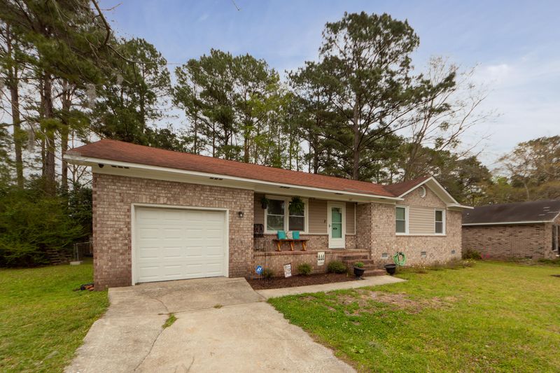 107 Terry Ave, Summerville, SC 29485