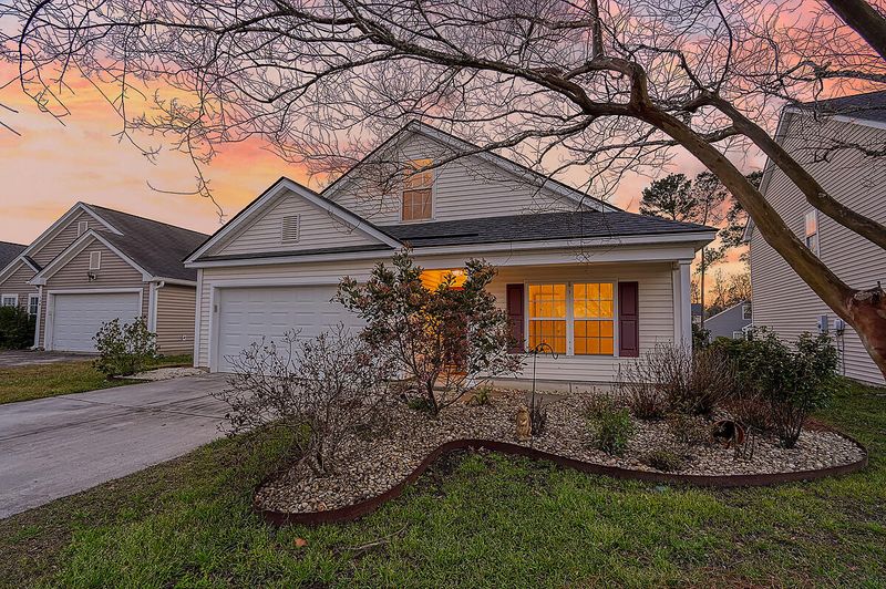 118 Larkspur Dr, Goose Creek, SC 29445