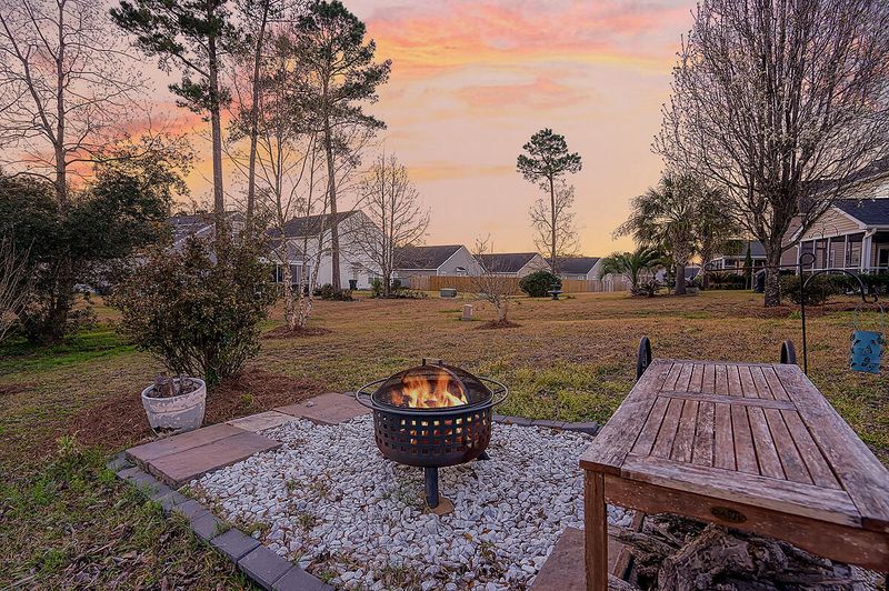 118 Larkspur Dr, Goose Creek, SC 29445