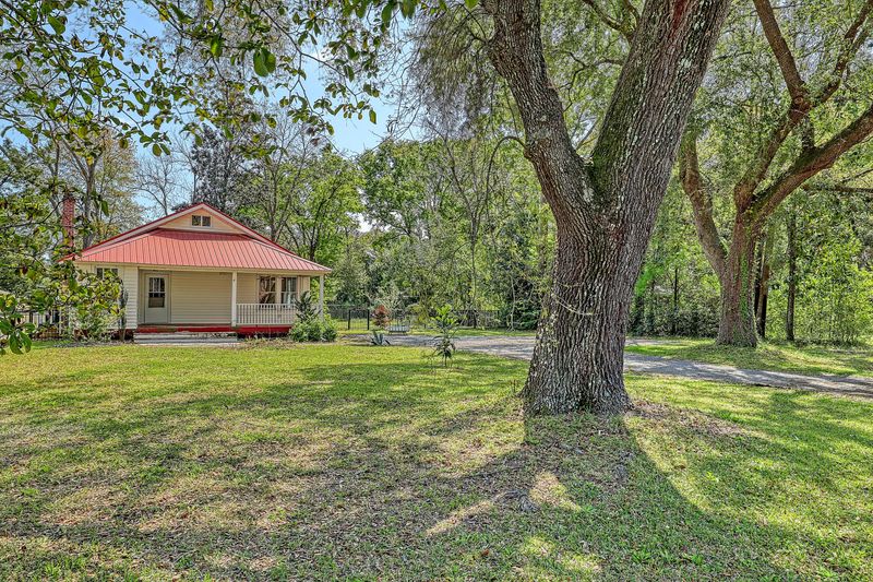 454 Parkdale Dr, Charleston, SC 29414