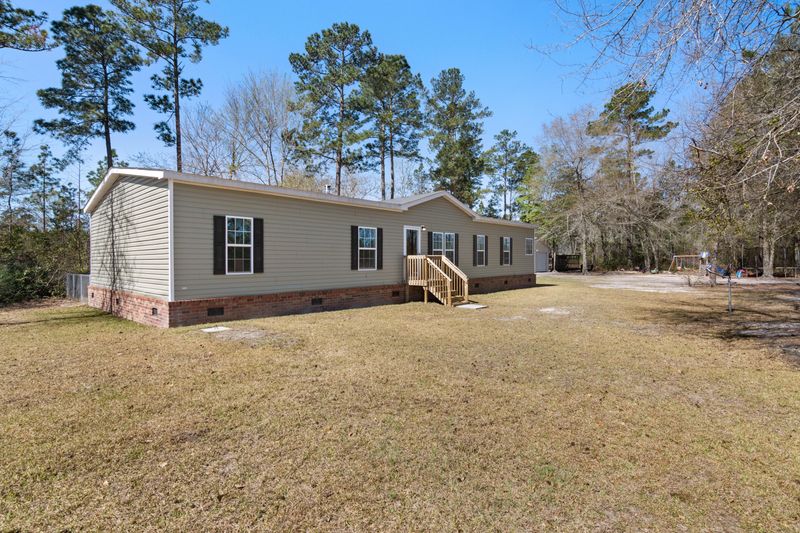 136 Grant Dr, Dorchester, SC 29437