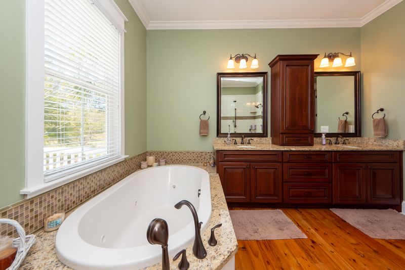 294 Commonwealth Rd, Mount Pleasant, SC 29466