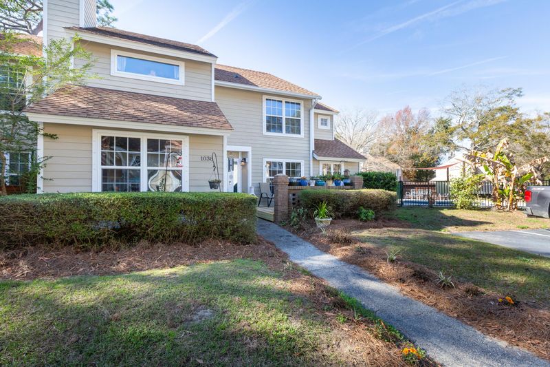 1038 Planters Pl, Mount Pleasant, SC 29464